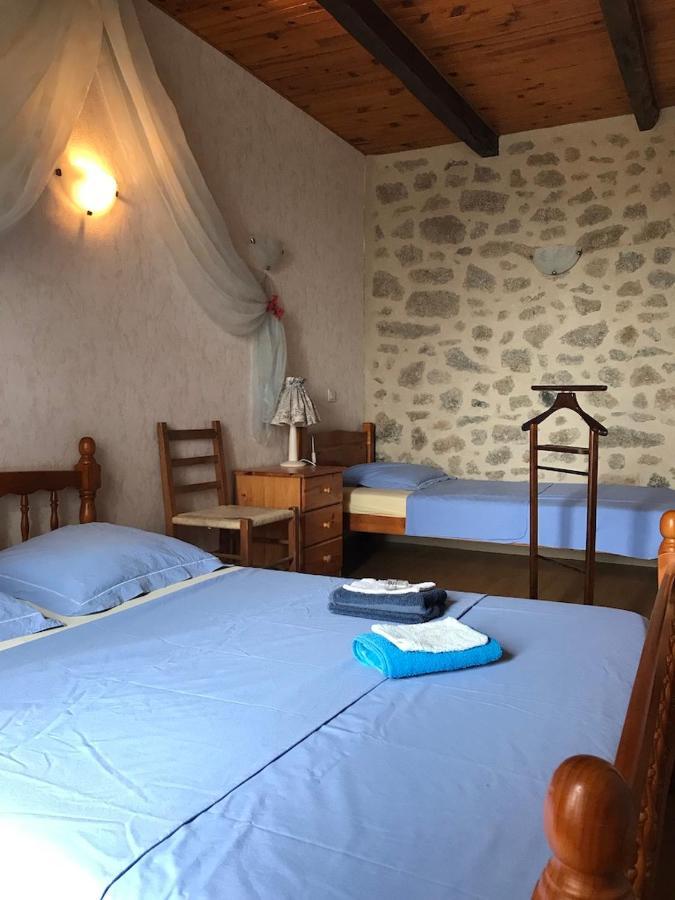 Golinhac Lo Soulenquo A Fonteilles Sur Le Gr 65 Bed & Breakfast エクステリア 写真
