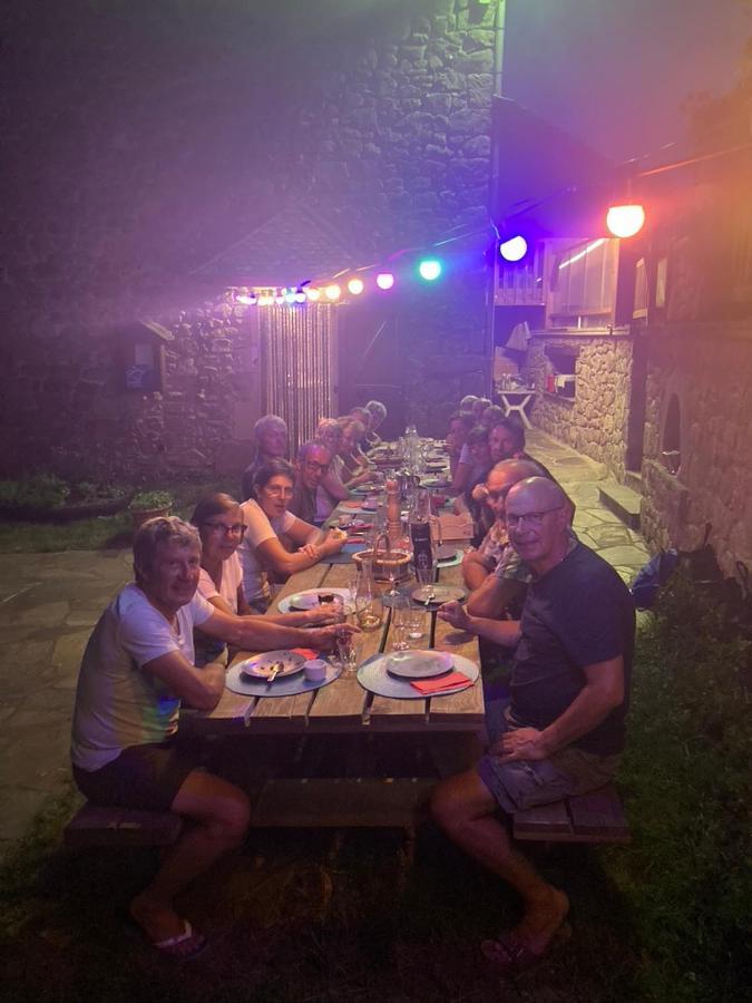 Golinhac Lo Soulenquo A Fonteilles Sur Le Gr 65 Bed & Breakfast エクステリア 写真