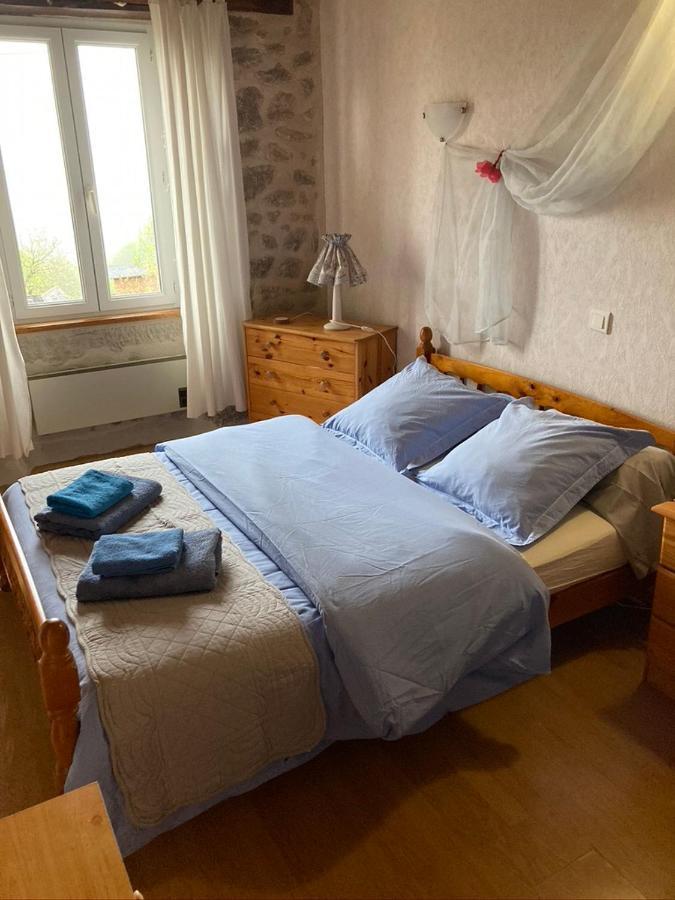 Golinhac Lo Soulenquo A Fonteilles Sur Le Gr 65 Bed & Breakfast エクステリア 写真