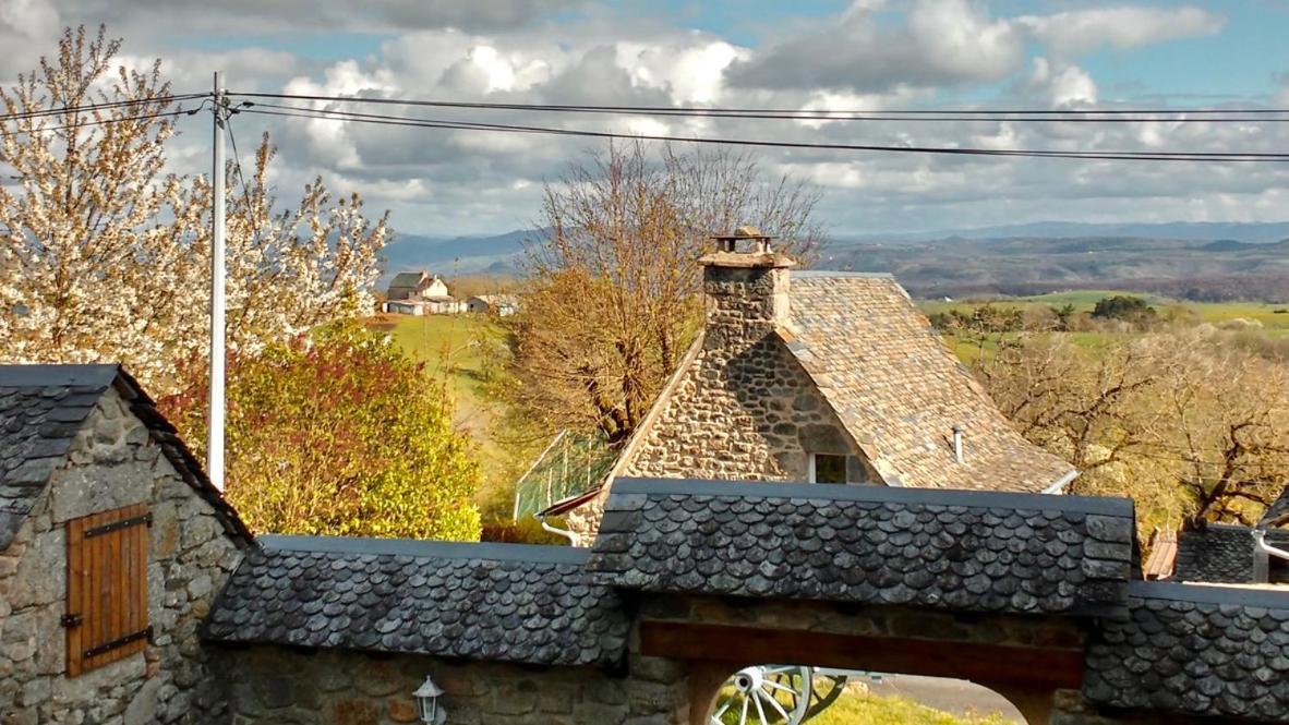Golinhac Lo Soulenquo A Fonteilles Sur Le Gr 65 Bed & Breakfast エクステリア 写真