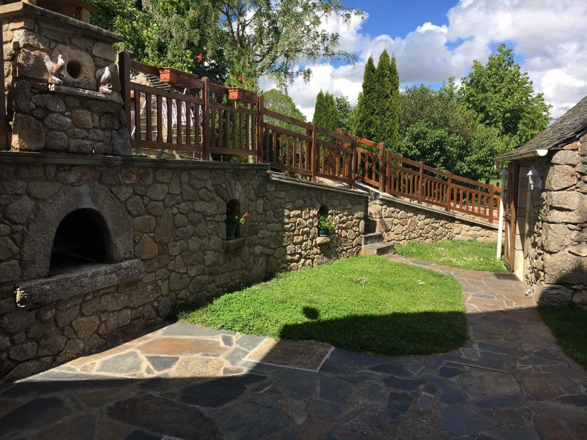 Golinhac Lo Soulenquo A Fonteilles Sur Le Gr 65 Bed & Breakfast エクステリア 写真